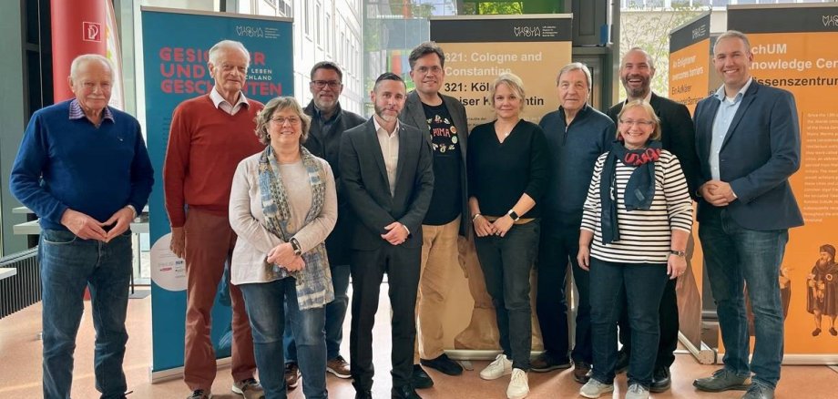 Besuch der Ausstellung Jüdische Kulturwochen Karl-Rehbein-Schule in Hanau