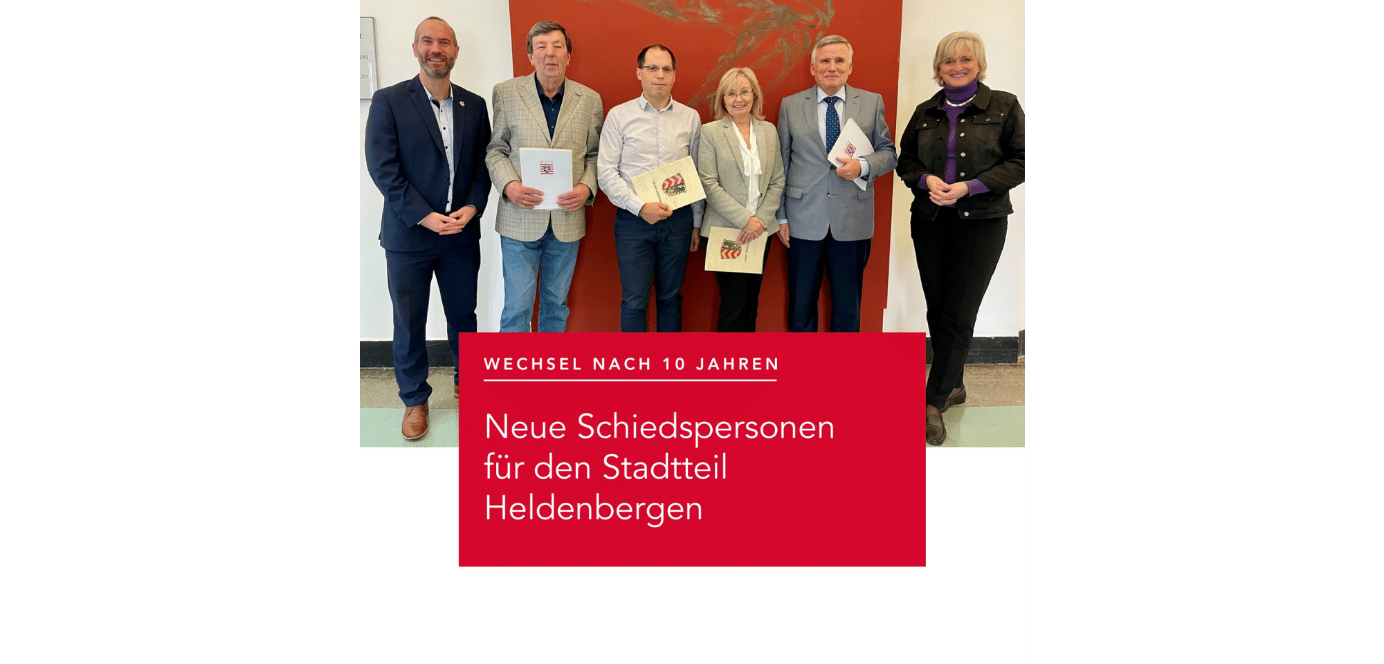 Schiedspersonen zusammen mit dem Bürgermeister