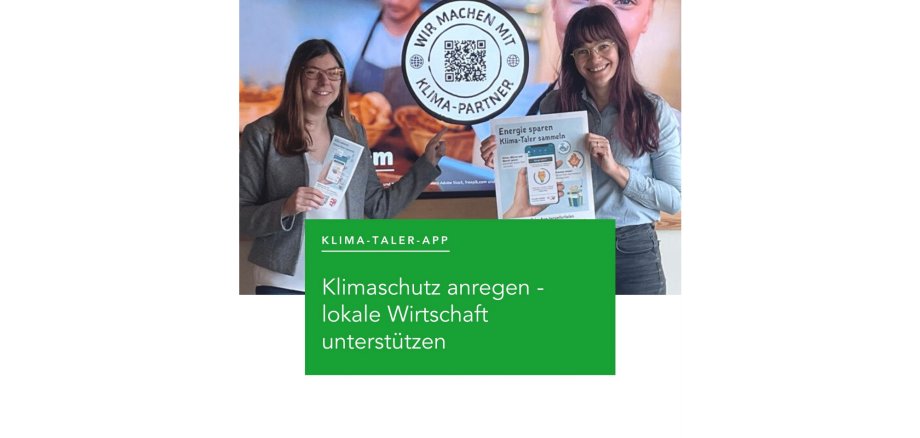 Tanja Klähn und Carola Pritzkow stehend