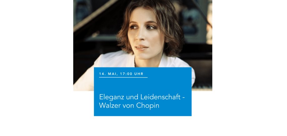 Frau mit kurzen dunklen Haaren