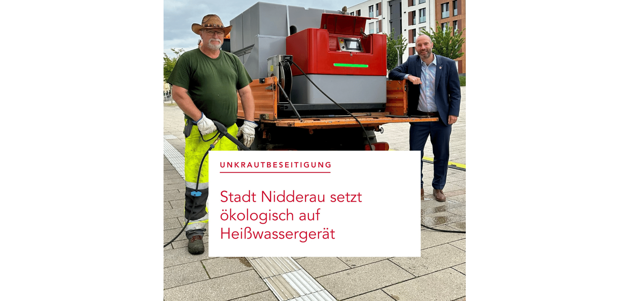 Reinigungsfahrzeug mit zwei Männern 