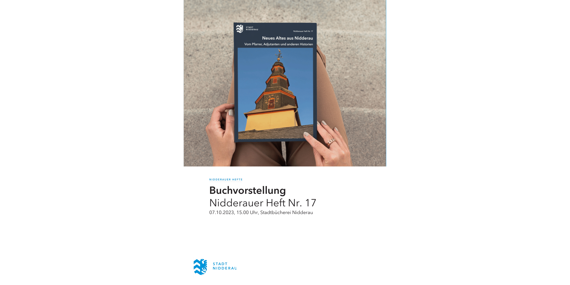 Poster mit Händen die ein Buch halten