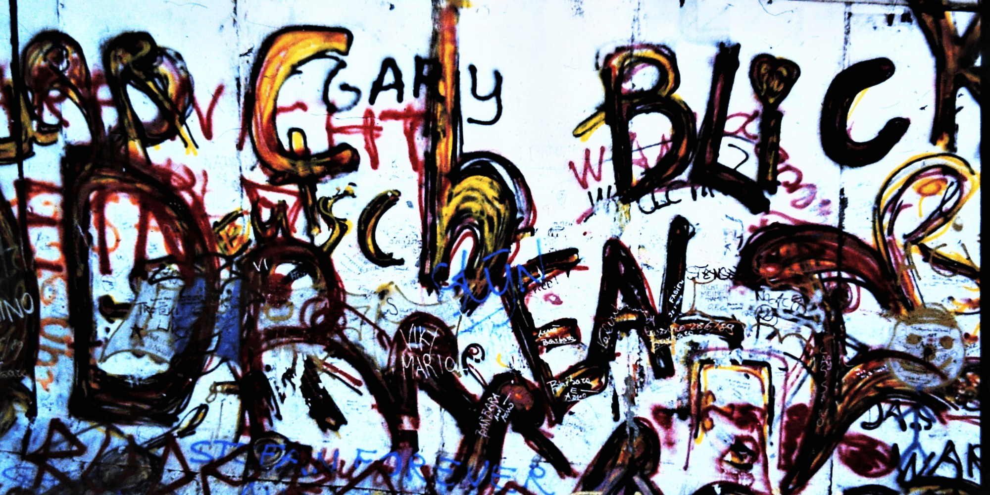 Berliner Mauer mit Graffiti