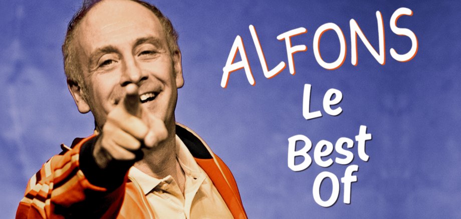 Mann in orange-farbener Jacke mit ausgestrecktem Zeigefinger