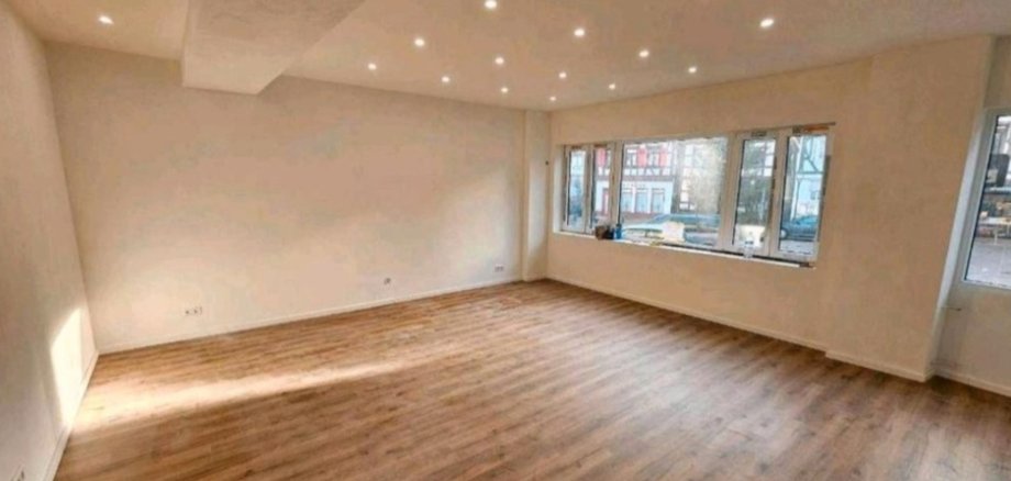 Leere Gewerbefläche in einem Haus