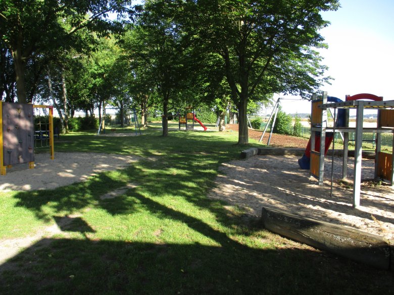 Spielplatz in der Saalburgstraße in Heldenbergen