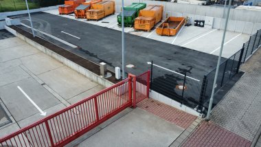 Wertstoffsammelstelle - Drohnenaufnahme