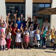 12) Preisverlosung der 2. Nidderauer Spielplatzrallye am Weltkindertag, dem 20. September 2024 12) Preisverlosung der 2. Nidderauer Spielplatzrallye am Weltkindertag, dem 20. September 2024