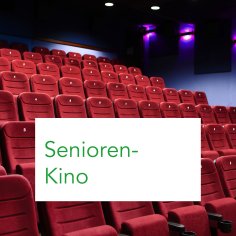 Kinosaal mit Textbox "Senioren-Kino"